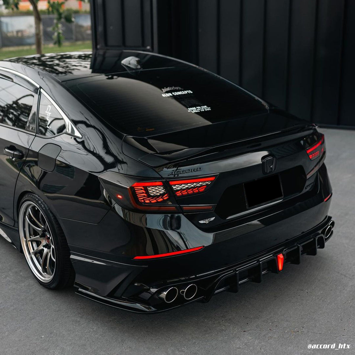 V11 "DRAGON" TAIL LIGHTS - XGENAUTO