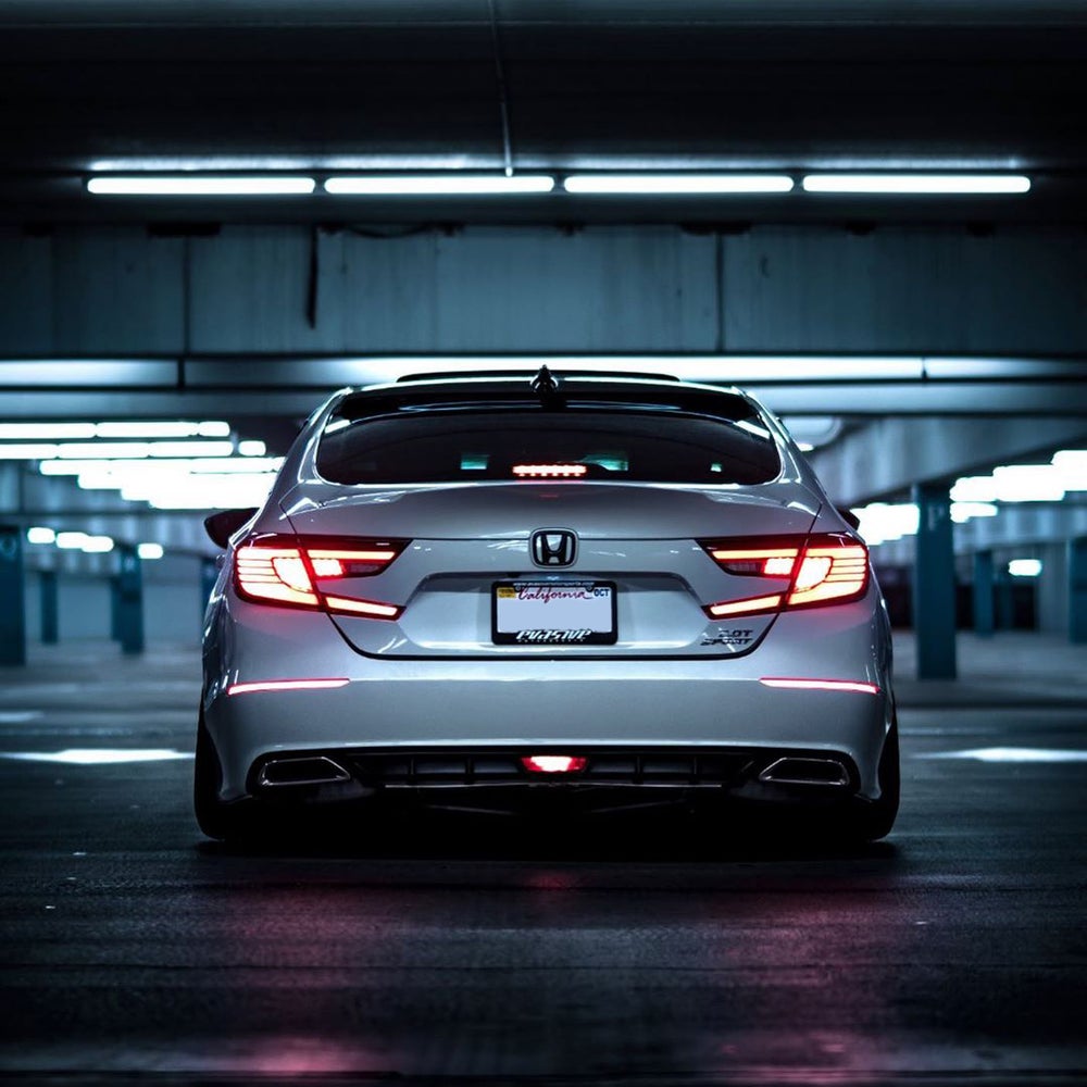 V2 "RETRO" TAIL LIGHTS - XGENAUTO