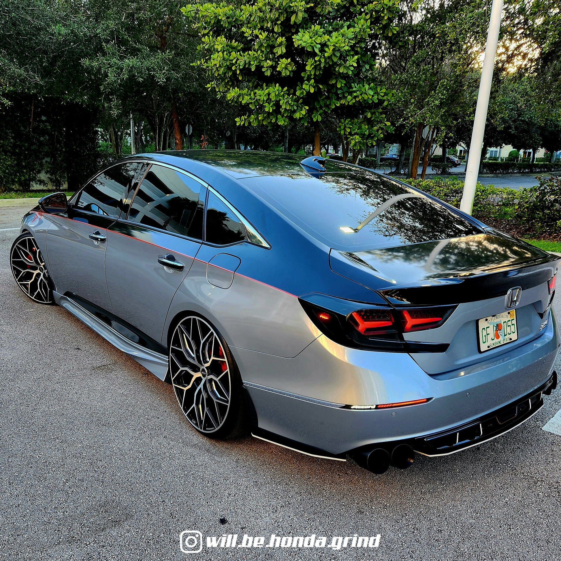 V7 "LAMBO STYLE" TAIL LIGHTS - XGENAUTO